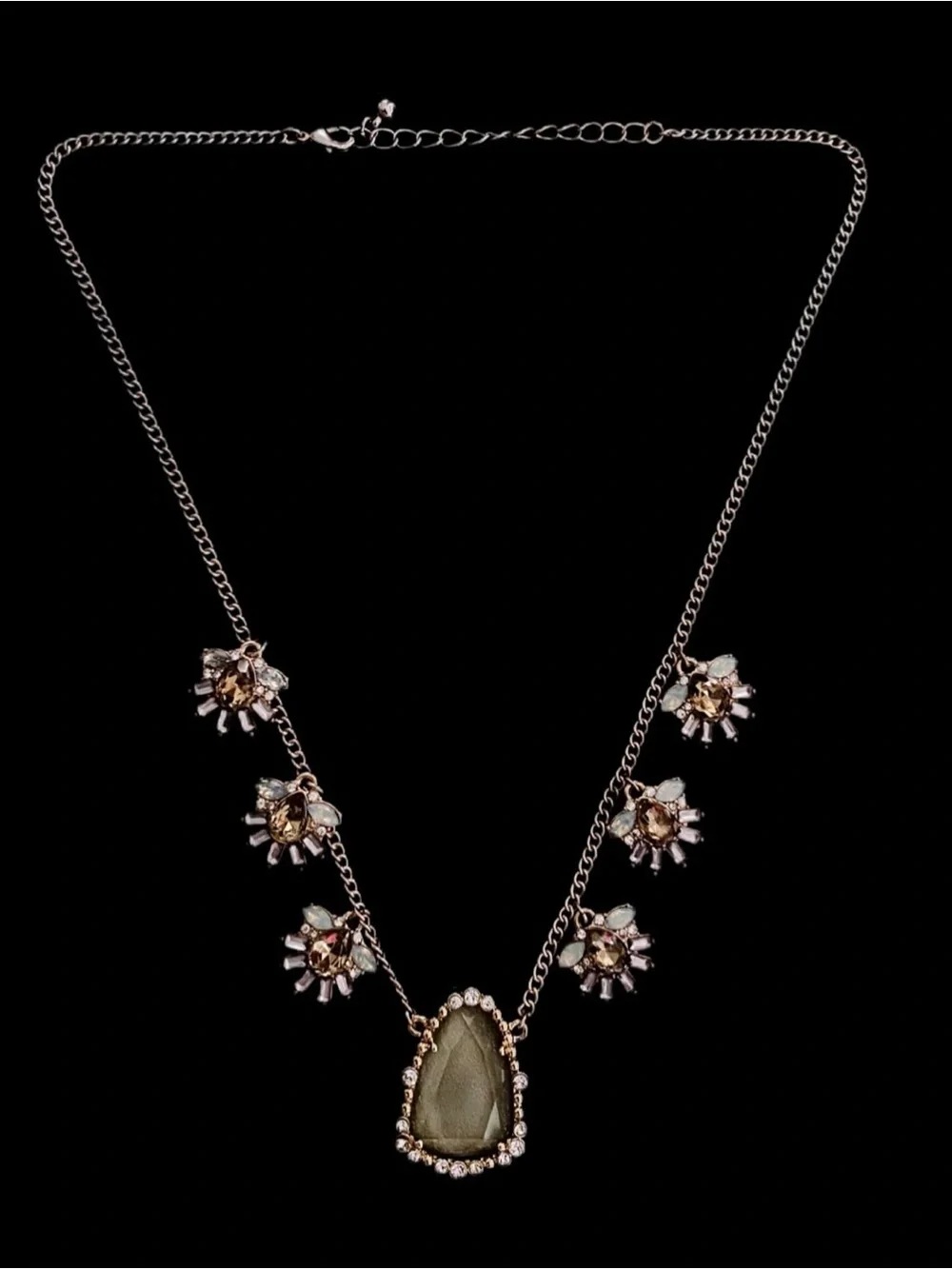 Elegant Olive Green Teardrop + Sunburst Crystal Cluster Pendant Necklace